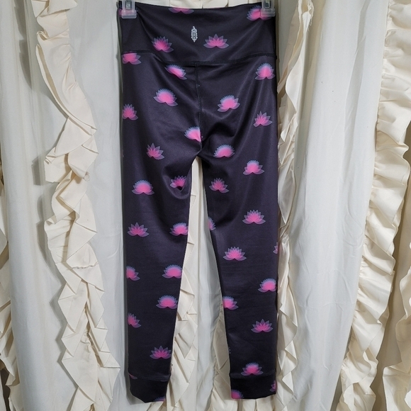 Free People Movement Lotus Print Hi-Rise Legging XS - Picture 5 of 7